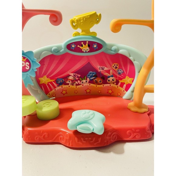 Littlest Pet Shop LPS Talent show stage playset 2006 Toys - Picture 5 of 7